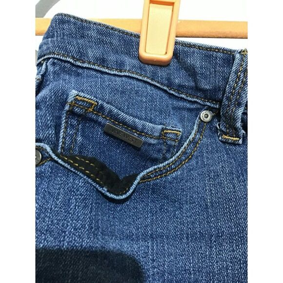 Nine West Mid Rise Blue Denim Shorts Size 10 - Picture 2 of 8